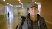 Die Krankenhausgänge sind Klaus gut vertraut – nach dem jahrelangen Schmerzmittelkonsum verbrachte er ein ganzes Jahr hier.