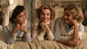 Pilar Muniz de Soraluce (Veronica Sanchez), Magdalena Medina (Anna Moliner), Julia Ballester (Amaia Salamanca)