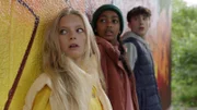 Jenny, Naomi und Yasin verstecken sich vor Psycho-Roger (v.l.n.r.: Anine Bonnevie Nagell-Høyer, Solvana Tesfaye Tikabo, Yousef Ali Ismail).