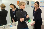 Janet Scott (Lesley Sharp, l.); Rachel Bailey (Suranne Jones, r.)