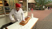 NDR Fernsehen DIE NORDSTORY - BROTZEIT IM NORDEN. Alois Altendeitering verkauft das Glück von der Stange.