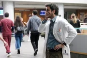 DOC - Es liegt in deinen Händen Staffel 1 Folge 13 Gianmarco Saurino als Dr. Lorenzo Lazzarini