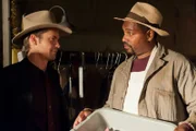 Timothy Olyphant, Mykelti Williamson (Ellstin Limehouse)