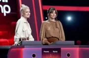 Die Kandidatinnen des Teams "Laufsteg": Franziska Knuppe und Eva Padberg, beide Models.