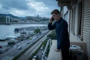 Joe Turner (Max Irons)