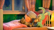Mascha ist nun mit ihren Kuscheltieren wieder versöhnt.