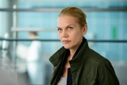 Helen Dorn (Anna Loos)