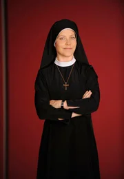 Schwester Hanna (Janina Hartwig) hat stets ein offenes Ohr fuer die Nˆte ihrer Mitmenschen. Dient es dem Wohl der Sache, kennt Hannas Hilfsbereitschaft keine Grenzen.