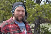 Der Umweltschützer Mike Mease und seine Mitstreiter begleiten die Bisonherden und dokumentieren ihre Beobachtungen mit der Kamera.