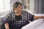 Obwohl Alba (Carla Jimenez) am Anfang noch große Töne gespuckt hat, verfällt auch sie wieder der Sucht ...