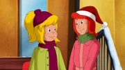 Am ersten Weihnachtsfeiertag kommt Bibi nach Falkenstein. Tina freut sich auf die gemeinsame Zeit.