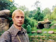 Der geistig behinderte Justus (Victor Schefé) ist allein im Leipziger Zoo unterwegs. Die verletzte Aufsichtspflicht hat nicht nur für die Eltern katastrophale Folgen, sondern auch für die Sachsenklinik!