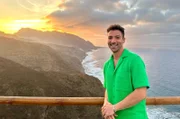 "Wunderschön"-Reporter Ramon Babazadeh begibt sich auf Inselhopping vor der Küste Afrikas. Er besucht drei Kapverdische Inseln, die unterschiedlicher nicht sein könnten. Er entdeckt Vielfalt, Kultur und natürliche Schönheit.
