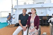 Konrad Schneider (Kai Wiesinger) will sein Verhalten gegenüber seiner Ex-Frau Maja Wolf (Margarita Broich) ändern.