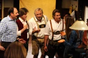 Die Männer sind überrascht und erfreut. Sie haben alle punktgleich beim Wadl-Wettbewerb gewonnen. Von links: Hubert Kirchleitner (Bernhard Ulrich), Roland Bamberger (Horst Kummeth), Martin Kirchleitner (Hermann Giefer) und Sebastian Wildner (Herbert Ulrich).