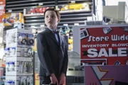 Als seine Mutter ihm verbietet ein Comic zu lesen, beschließt Sheldon (Iain Armitage), dass es an der Zeit ist, sich von der mütterlichen Aufsicht zu befreien ...