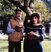 Inge (Monika Baumgartner) und Herr Keller (Erich Hallhuber jun.).