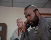 Hannibal (George Peppard) und B.A. (Laurence Tureaud) machen sich auf die Suche nach ihrem Kollegen.