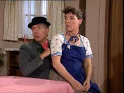 Afra, Schwester (Gerda Steiner, r)