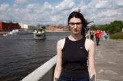 Nach einem Jahr im armenischen Exil kehrt Sonya wieder zu ihrer Familie in Russland zurück.