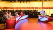 Was gibt es Neues?  - Die kuriosesten Fragen, die witzigsten Antworten, die verrücktesten „Dinge der Woche“ und viel Spaß mit Oliver Baier und seinen Gästen. - Im Bild: Günther Lainer, Eva Maria Marold, Joachim Brandl, Lydia Prenner-Kasper, Viktor Gernot, Oliver Baier. Foto: ORF/Günther Pichlkostner. Veröffentlichung honorarfrei nur für redaktionelle Berichterstattung in Sendungszusammenhang und mit Copyrightangabe. Kontakt: foto@orf.at