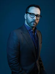 (1. Staffel) - IT-Gigant Tanner (Jeremy Piven) verkauft seine Firma im Silicon Valley, um sich nur noch einem zu widmen: Den wahren Mörder seiner Tochter mittels einer Echtzeit-Crowdsourcing-App zu finden ...