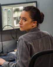 Hana Gibson (Keisha Castle-Hughes)