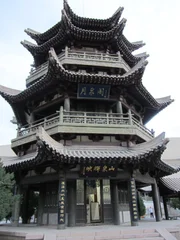 Cresent Moon Lake, Mingsha