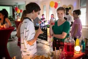 Martha und Anton kommen nicht wirklich in Party-Stimmung.
