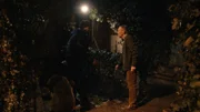 Beuolomäus und Sascha (Simon Böer) werden vom Instrumentenbauer Knorre (Hark Bohm) erwischt. In dessen Garten wächst eine seltene Pflanze, die Beuto und Sascha unbedingt brauchen.