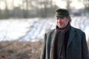 Auch wenn die Suche nach Heilsteinen beschwerlich ist – entmutigen lässt sich Kurt Brakelmann (Jan Fedder) nie.