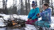 Überleben im eisigen Alaska: Chloe und Eiley 3