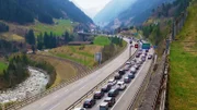 Einstein² Stau: Was hilft gegen den Verkehrskollaps? Stau auf der Strasse