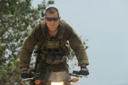 Sgt. Michael Stonebridge (Philip Winchester).
