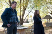 L-R: Joel Hurley (Garrett Hedlund) and Petra Neill (Jennifer Ferrin)