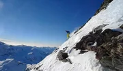 Der Profi-Ski- und Base-Jumper Matthias Giraud war der Erste, der sich am Matterhorn im Ski-Base-Jumping versuchte.