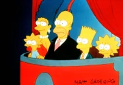 (1. Staffel) - Eine ungewöhnliche Situation: (v.l.n.r.) Maggie, Marge, Homer, Bart und Lisa besuchen die Oper.