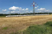 ICE auf der Schnellfahrstrecke Wendlingen – Ulm. Auf dieser Strecke wird bereits mit ETCS Level 2 gefahren.