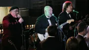 CSI-Mitarbeiter Dr. Albert Robbins spielt mit seiner Band auf einer Veranstaltung, bei der Elizabeth Rodriguez für ihr soziales Engagement geehrt wird. Robbins ahnt an diesem Abend nicht, dass Elizabeth am nächsten Morgen tot aufgefunden wird...