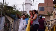 Besuch der Passagiere Bettina Rohn und Eva Astfalk im Slum Shantytown in Lima Peru.