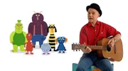 Robert singt gemeinsam mit seinen Monsterfreunden das „Namenslied“.