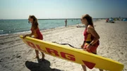 Dr. Bea Müller und Sanitäterin Noemi Waldhauer DLRG-Wasserrettung in Scharbeutz