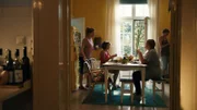 V.l.: Micki Busch (Caroline Frier), Charly Laurin (Anna Julia Antonucci), Trudi (Mareile Blendl), Doro (Gisa Flake). Die Verwendung des sendungsbezogenen Materials ist nur mit dem Hinweis und Verlinkung auf TVNOW gestattet.