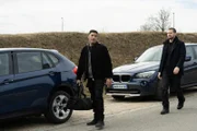 Carter Redwood als Special Agent Andre Raines und Luke Kleintank als Special Agent Scott Forrester.