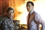 Simon Baker und Owain Yeoman.