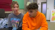 Karim will, dass Charli einen erneuten Schwangerschaftstest macht, um Klarheit zu haben, ob sie tatsächlich ein Kind erwartet.