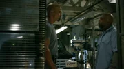 Daniel 'Hondo' Harrelson (Shemar Moore, r.)