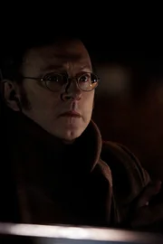Harold Finch (Michael Emerson)