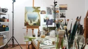 Das Atelier von Tim Ernst mit der Kopie des Gemälde Kreidefelsen auf Rügen von Caspar David Friedrich
