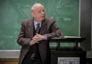 Dr. Sturgis (Wallace Shawn)